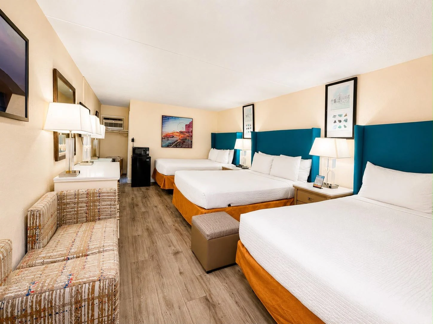 Earlier three-bed room, wide view